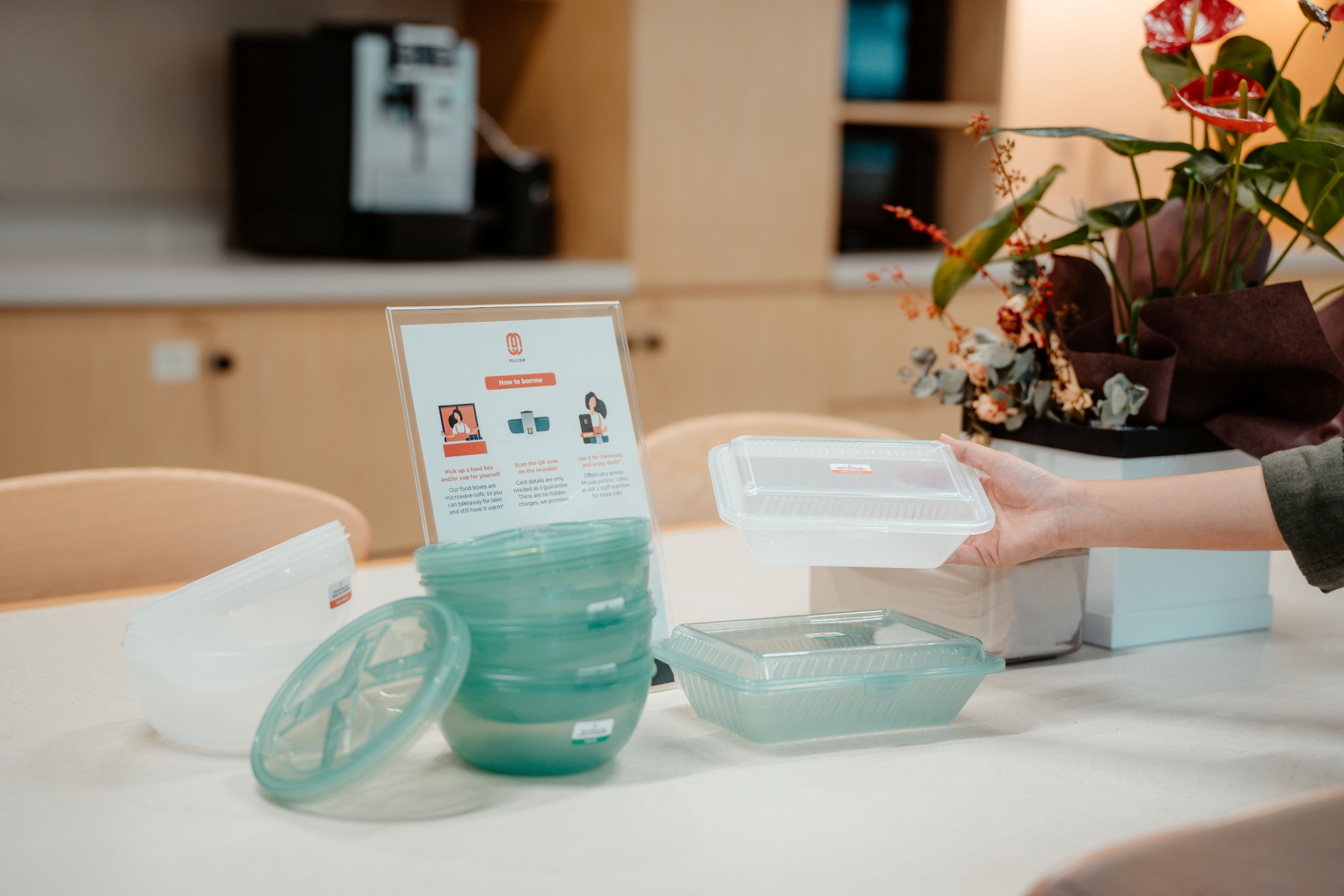 Sustainable Office Takeaways: Ditch Disposables with Reusable Containers